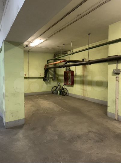 Машиноместо, 27 м²