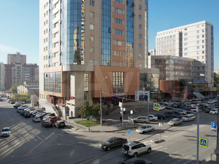 Надёжный габ. Первая линия улицы Фрунзе, 382 м²