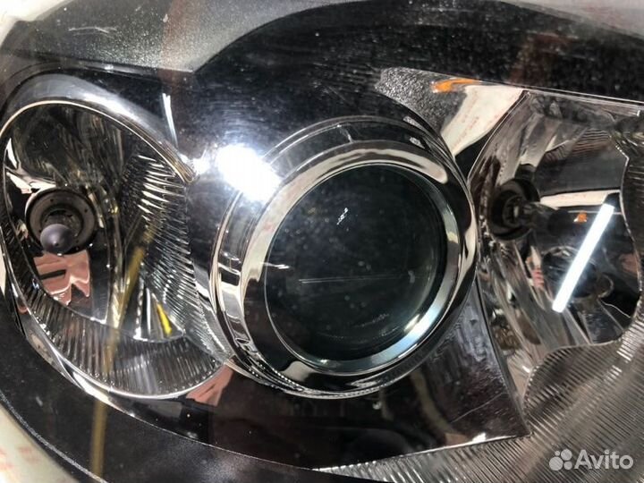 Фара галогеновая правая Renault Clio 3 Lutecia K4M