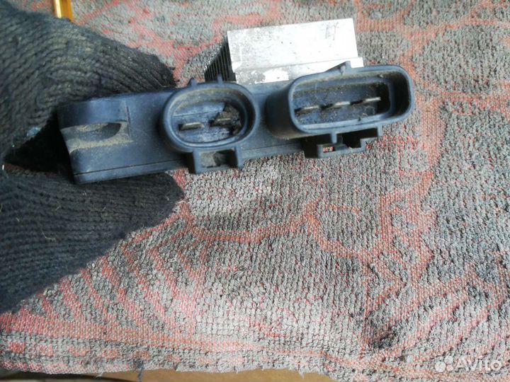 Резистор вентиляторов охлаждения Мазда CX-7