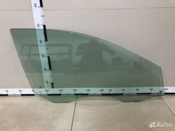 Стекло двери передней правой Volkswagen Jetta 5K 2011