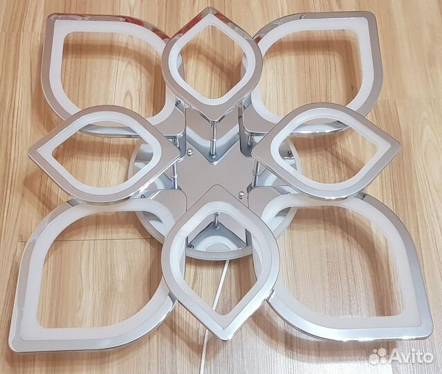 Светодиодная люстра 8069/4+4 CHR