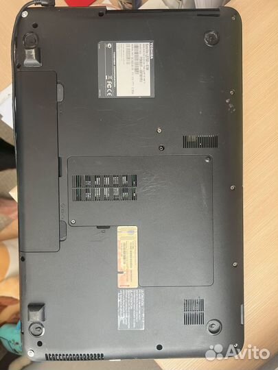 Продам отличный ноутбук Toshiba Satellite L875D-B7
