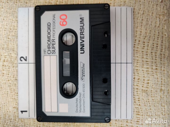 Universum аудиокассета
