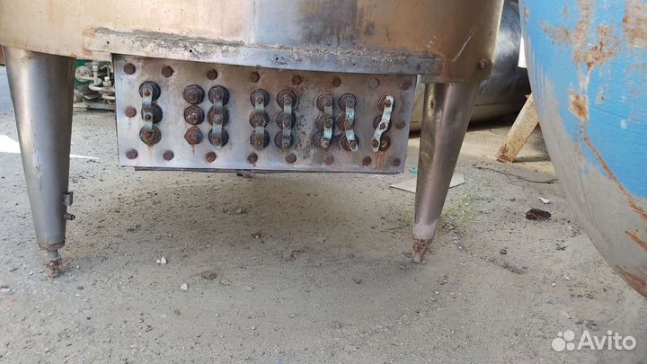 Емкость с тэнами