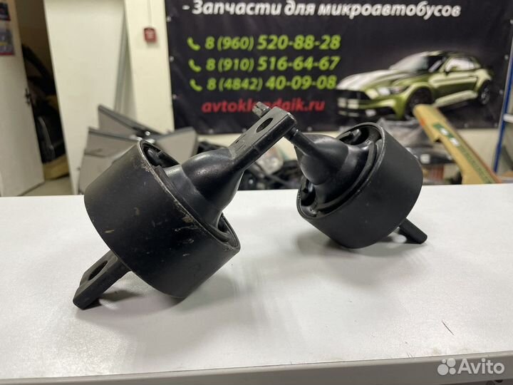 Саленблоки задних рычагов honda 52385SK7N02