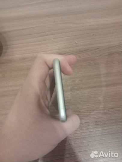 Мобильные телефоны