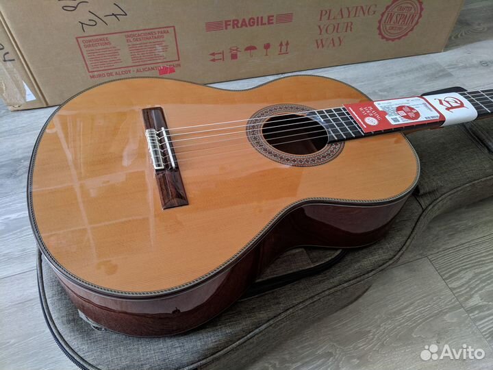 Alhambra 7C Classical Conservatory из массива