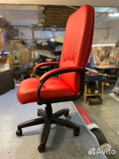 Компьютерное кресло