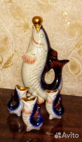 Графин-штоф и стопки Рыбы