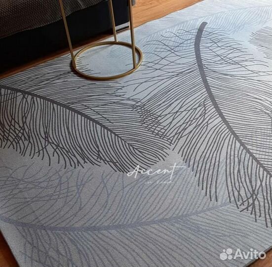 Ковер для современного интерьера. Новый