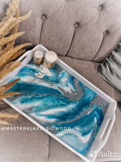 Поднос из дерева с Эпоксидной смолой