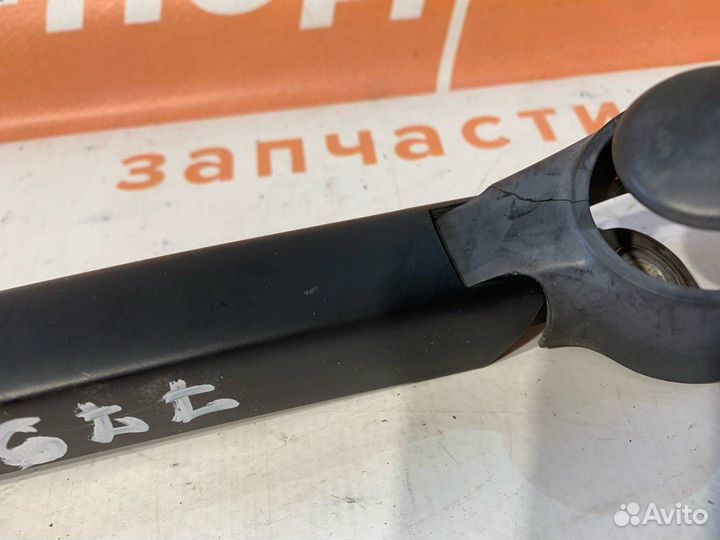 Щеткодержатель задний Volkswagen Passat B7 2013