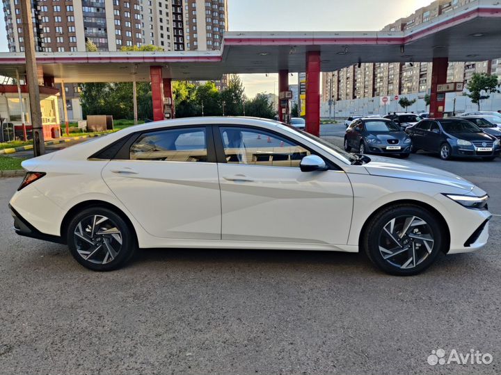 Hyundai Elantra 1.5 CVT, 2024, 126 км