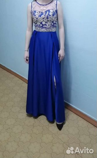 Вечернее платье