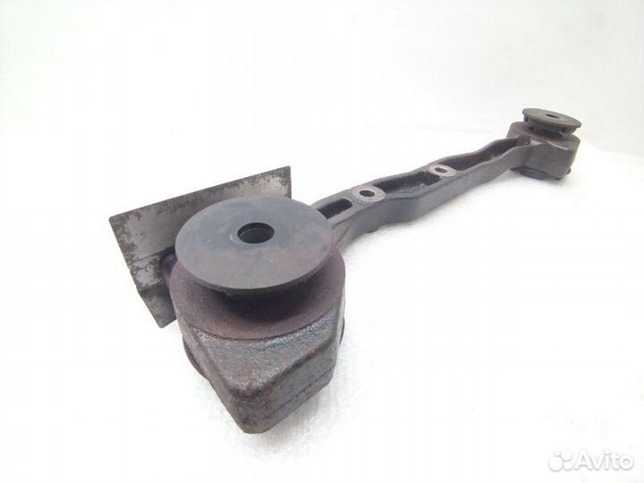 Подушка раздаточной коробки Lexus Rx450H GYL25