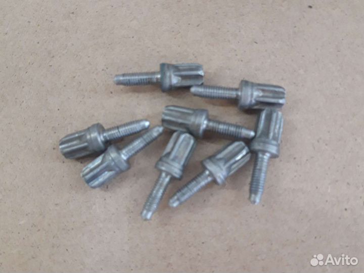 Болты гайки Porsche cayenne 958