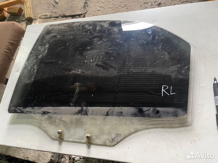 Заднее левое стекло lanos