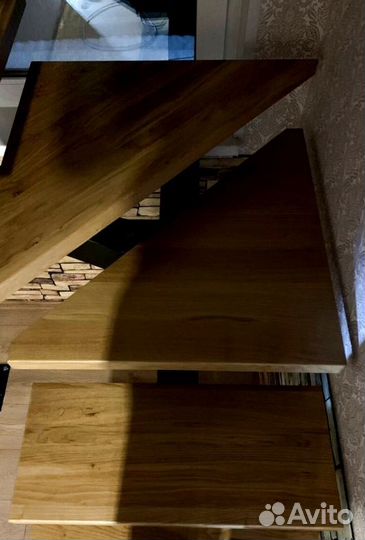 Г-образная лестница с поворотом
