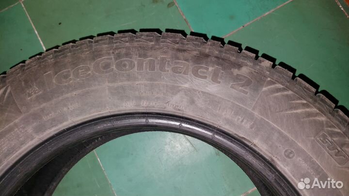 Continental IceContact 2 SUV 225/65 R17 106T