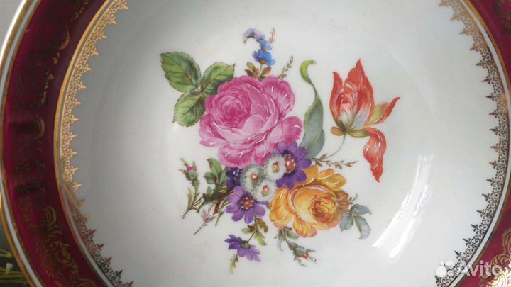 Фарфоровая посуда блюдо