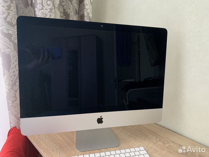 iMac 21.5-inch, Late 2015