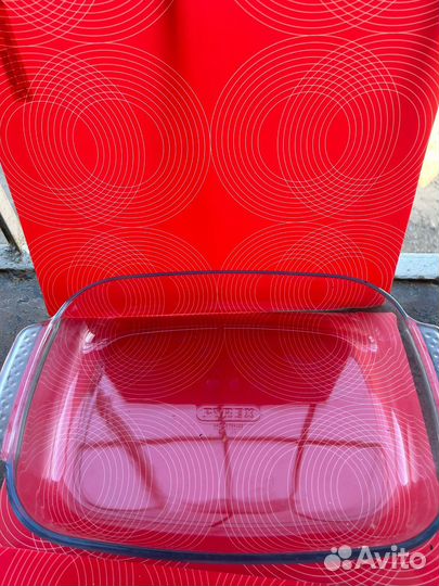 Подносы для еды