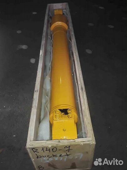 Гидроцилиндр ковша R140LC-7 31N4-60110