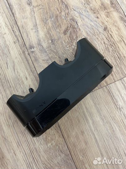 Зарядное устроиство для геймпадов Sony