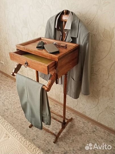 Вешалка костюмная