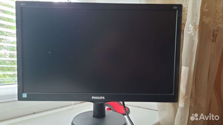 Монитор Philips