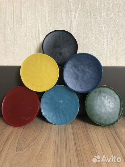 Натуральный воск цветной