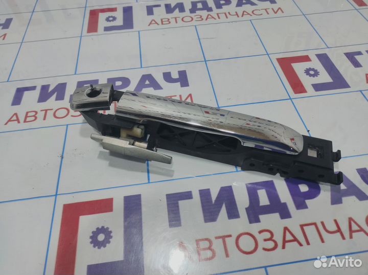 Ручка двери наружная передняя левая Nissan Almera (G15) 80640-4AA0B