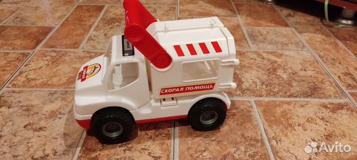 Машинка детская 