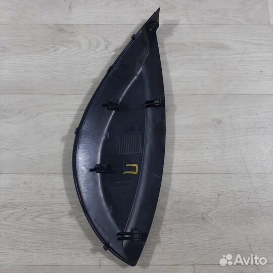 Накладка на торпедо правая LADA Granta седан 2018