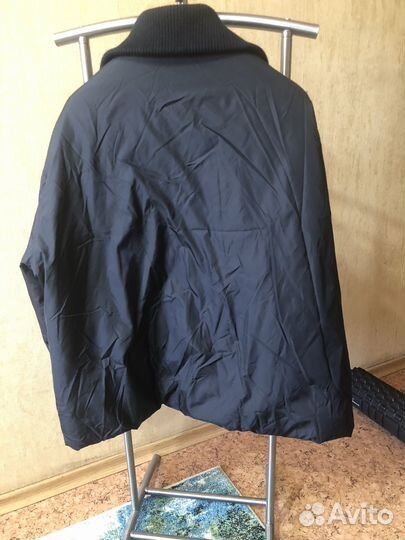 Куртка модный фасон расклешенная