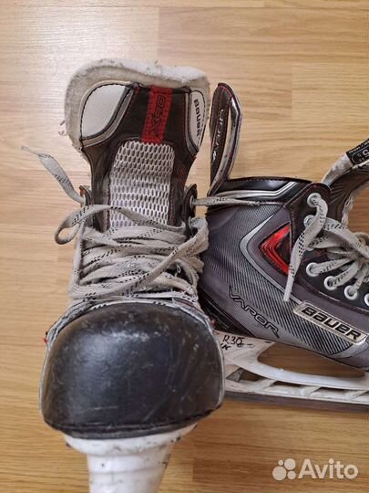 Хоккейные коньки bauer vapor x90