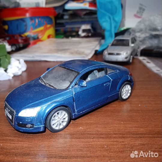 Модель автомобиля Audi TT 2008 1:36
