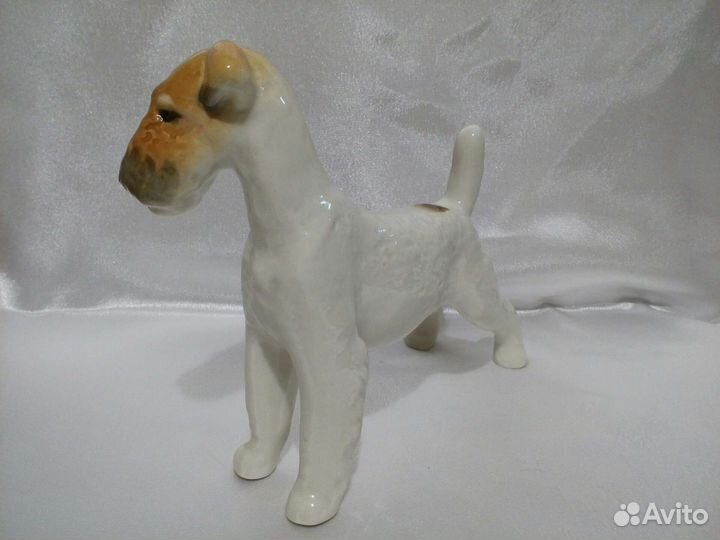 Фарфоровые статуэтки Собаки лфз. Без сколов,трещин