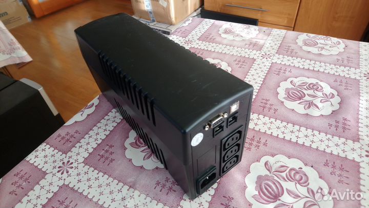 Ибп CyberPower Value600EI