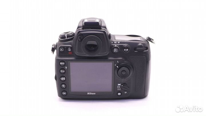 Nikon D700 body (пробег 4950 кадров)