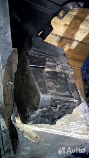 Корпус акб Форд Фокус 2 рестайлинг