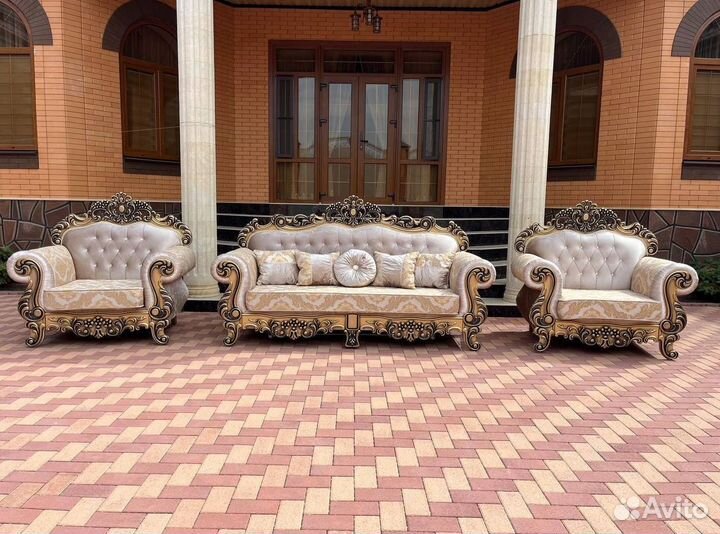 Диван мягкий