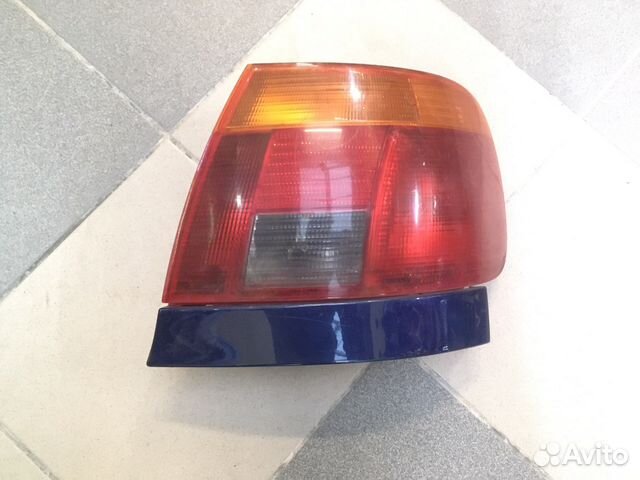 Задний фонарь Audi A4 B5 правый