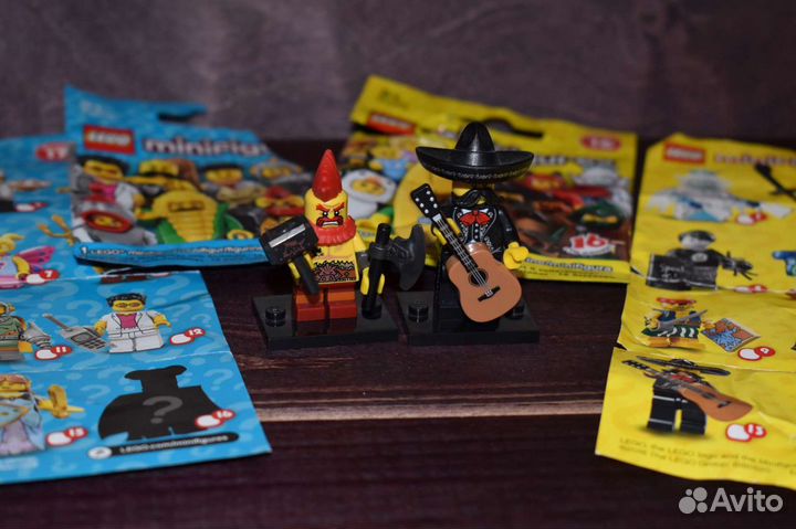 Lego minifigures