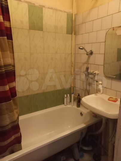 Комната 15 м² в 3-к., 4/4 эт.