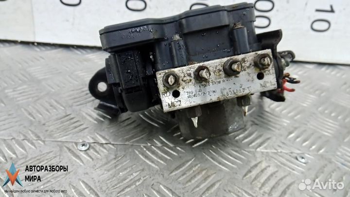 Блок ABS Dacia Sandero 2 2014 476605492R