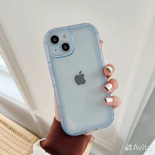 Чехол на iPhone 13