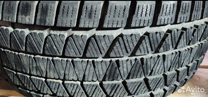Bridgestone Blizzak DM-V3 255/55 R18