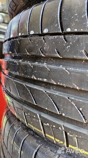 Dunlop SP QuattroMaxx 235/50 R18 97V